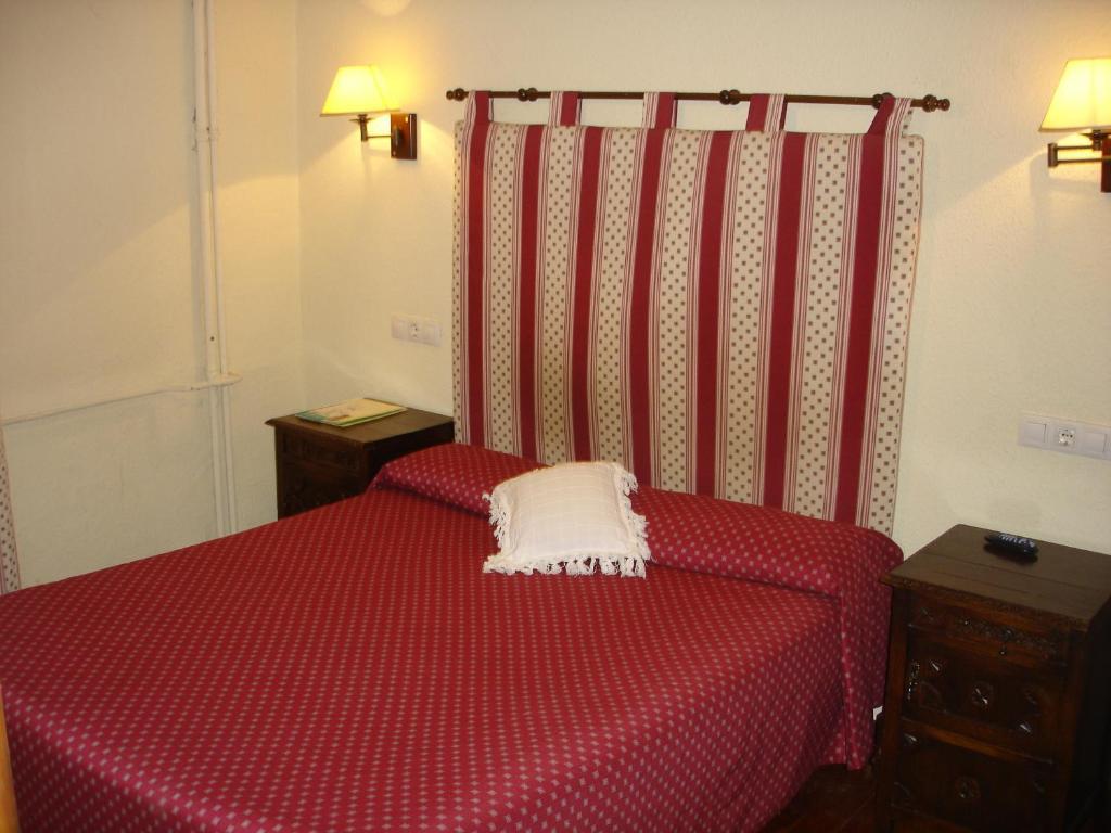 לקומברי Hostal Ayestaran II חדר תמונה